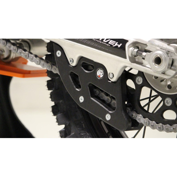 Vue arrière du guide chaine noir en plastique UHMW pour KTM - Husqvarna