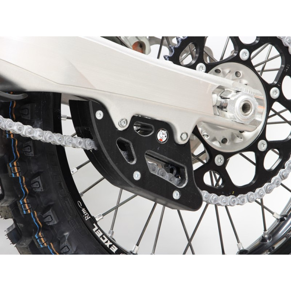 Vue avant du guide chaine noir en plastique UHMW pour KTM - Husqvarna