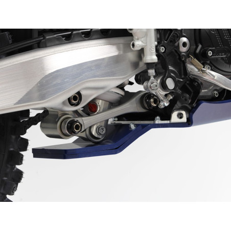 Vue rapprochée de la protection de biellette du sabot bleu en plastique PEHD pour Husqvarna TC125 - TE150