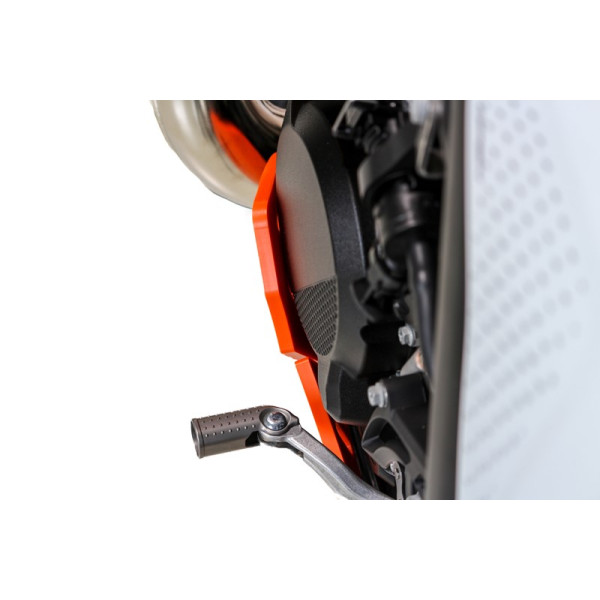 Vue rapprochée de la protection du carter gauche pour KTM 250EXC et 300EXC