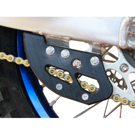 Side view of the chain guide in UHMW plastic for YZ250F and YZ450F