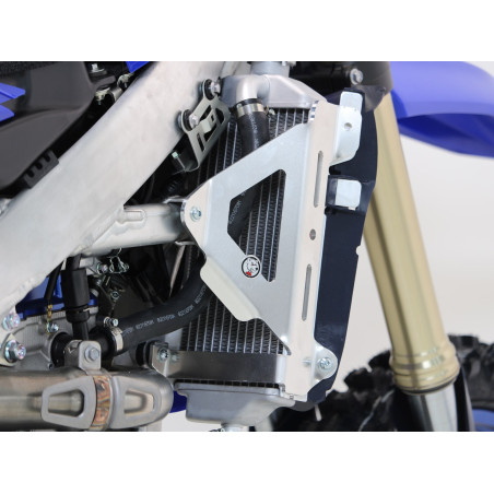 Vue arrière droite des protections de radiateurs en aluminium pour Yamaha YZ250F et YZ450F