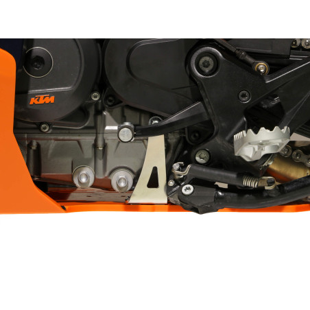 Close up view of the rear left fixation of the Adventure 8mm thick orange skid plate for the KTM 790 - 890 Adventure