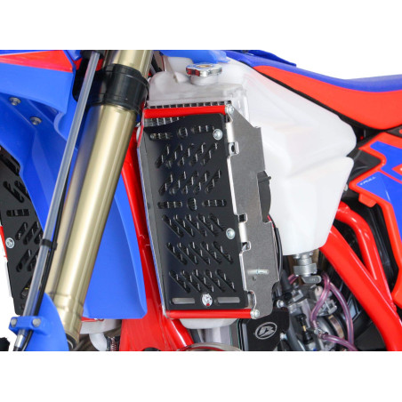 Side view of the Xtrem radiator braces with red spacers for Beta 350RR / 390RR / 430RR / 480RR Racing