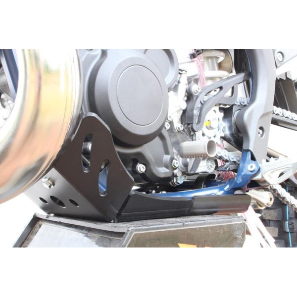 Left side of the black HDPE plastic skid plate with linkage guard for GasGas - KTM - Husqvarna enduro 2T