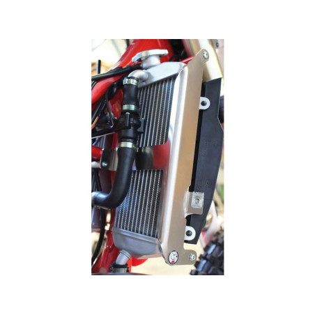 Vue de côté des protections de radiateurs en aluminium pour GasGas EC250 - EC300 - EC300 Ranger