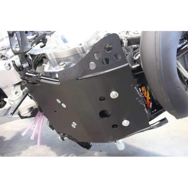 Bottom view of the 6mm black PEHD plastic skid plate for Yamaha YZ85