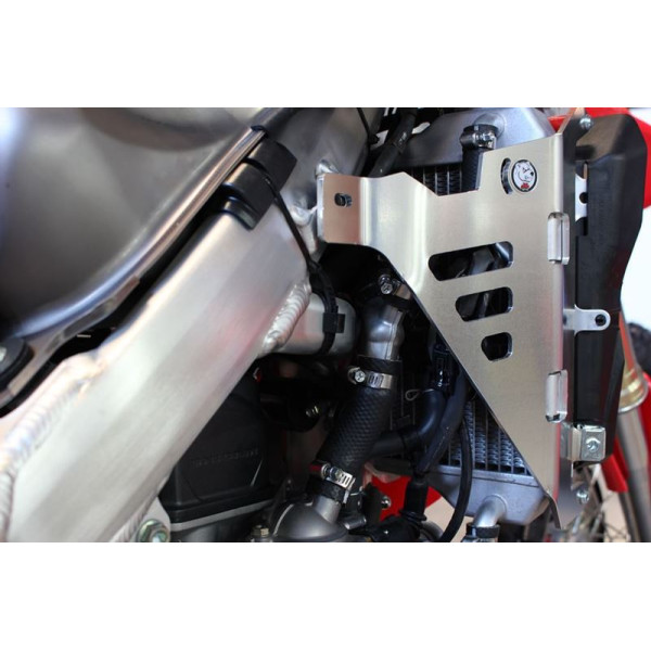 Right side view of the radiator braces in aluminum for Honda CRF450L - CRF450XR
