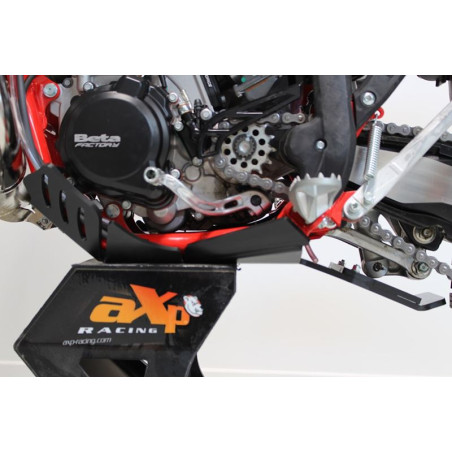 Côté gauche du sabot noir en plastique PEHD avec protection de biellette pour Beta 250RR - 300RR