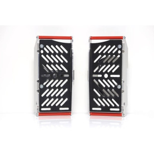 Protections de radiateurs en aluminium avec plaques de protection en plastique PEHD pour Beta 4T