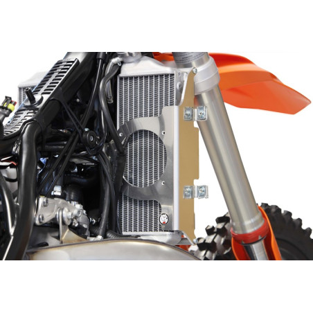 Vue arrière droite des protections de radiateurs en aluminium pour KTM et Husqvarna