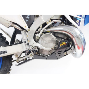 Sabot noir en plastique PEHD avec protection de biellette pour TM Racing EN250Fi et EN300Fi 2