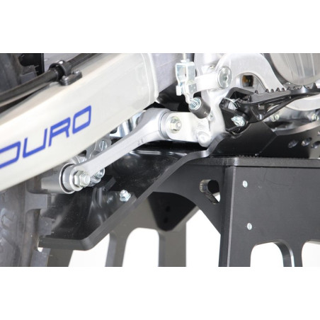 Vue rapprochée de la protection de biellette du sabot en plastique PEHD pour Honda CRF250 and 300